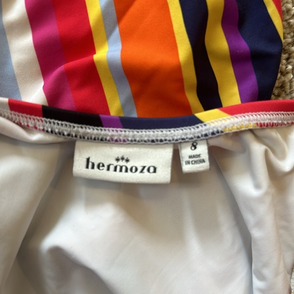 Hermoza size 8 swim suit - Picture 4 of 8